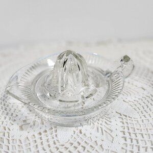 Vintage Reamer Glass Juicer Thumb Rest Thumb Loop and Seed Catcher 70's (L7)